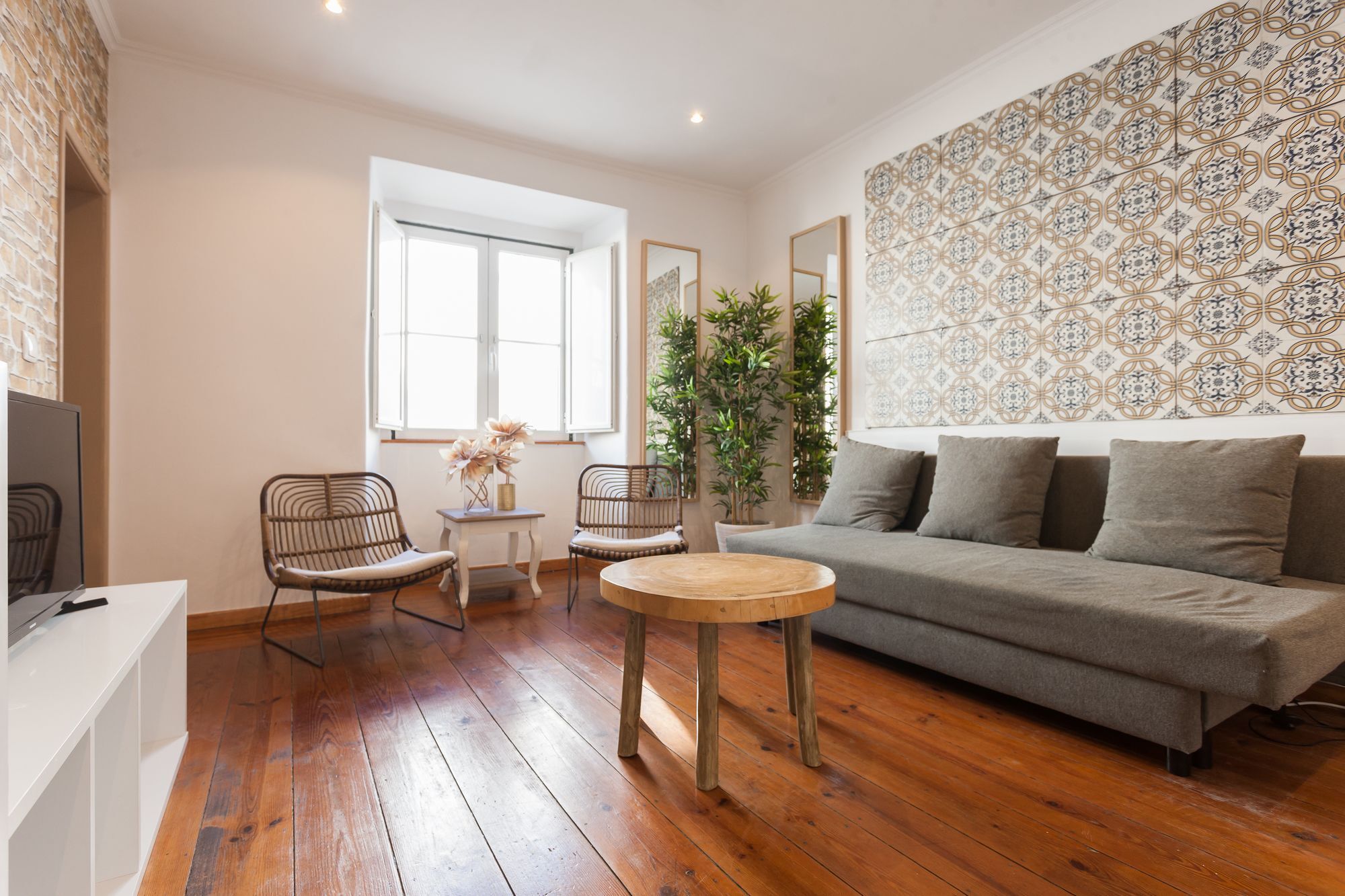 Liberty Duplex I By Lu * Lisbon